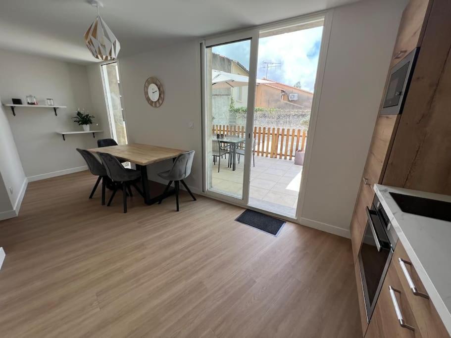 אנגולם Appartement Centre Ville * Terrasse * Clim * Wifi * Haut De Gamme * מראה חיצוני תמונה