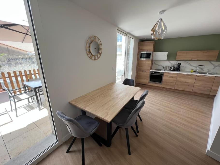 אנגולם Appartement Centre Ville * Terrasse * Clim * Wifi * Haut De Gamme * מראה חיצוני תמונה